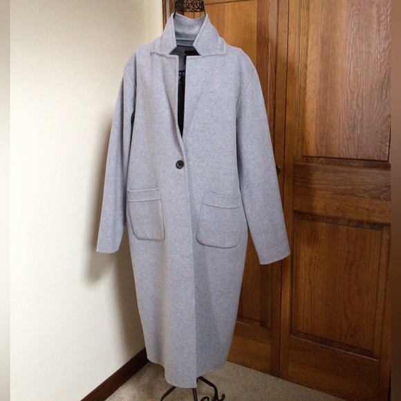 Tahari Grey/Blue wool with cashmere Coat, Size Large, NWTGS - Picture 3 of 5